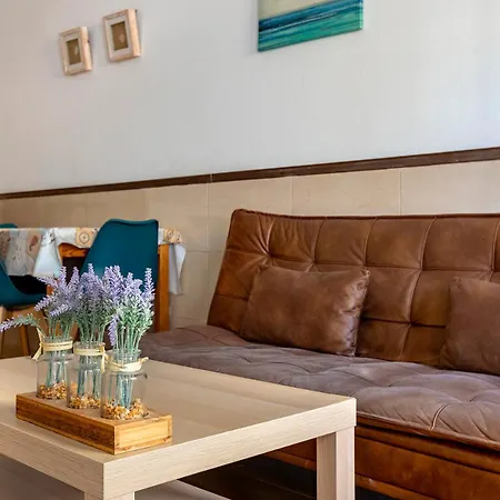 Salinetas Blue Surf House * Telde
